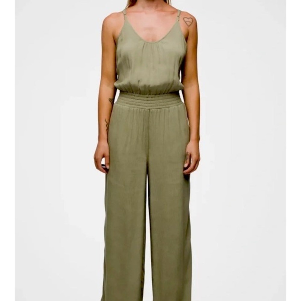 Womens Small Billabong Jumpsuit Olive Green Wide Leg Boho Coastal Summer Beach